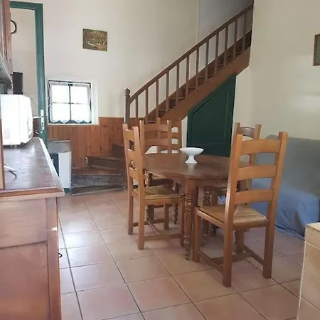 - Maison Domaine Viticole, 6 Km De La *