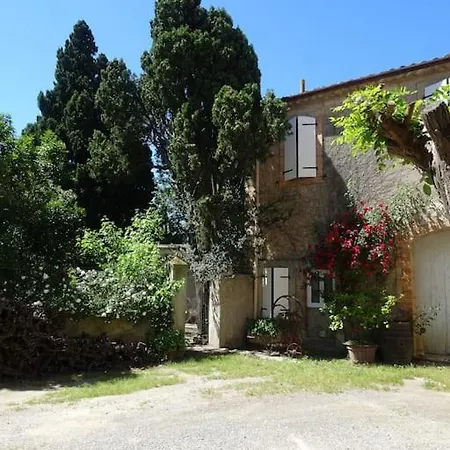 - Maison Domaine Viticole, 6 Km De La