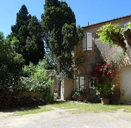 - Maison Domaine Viticole, 6 Km De La